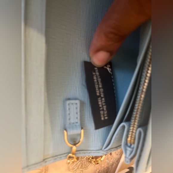 Fendi Vitello Elite Flower Wallet on Chain - EUC includes COA - Picture 7 of 14